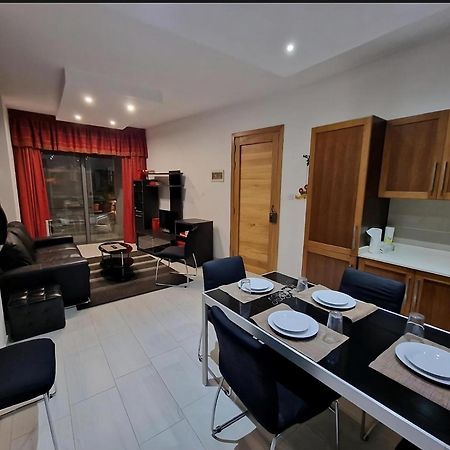 Bugibba Central Modern Apartment 세인트폴스베이 외부 사진