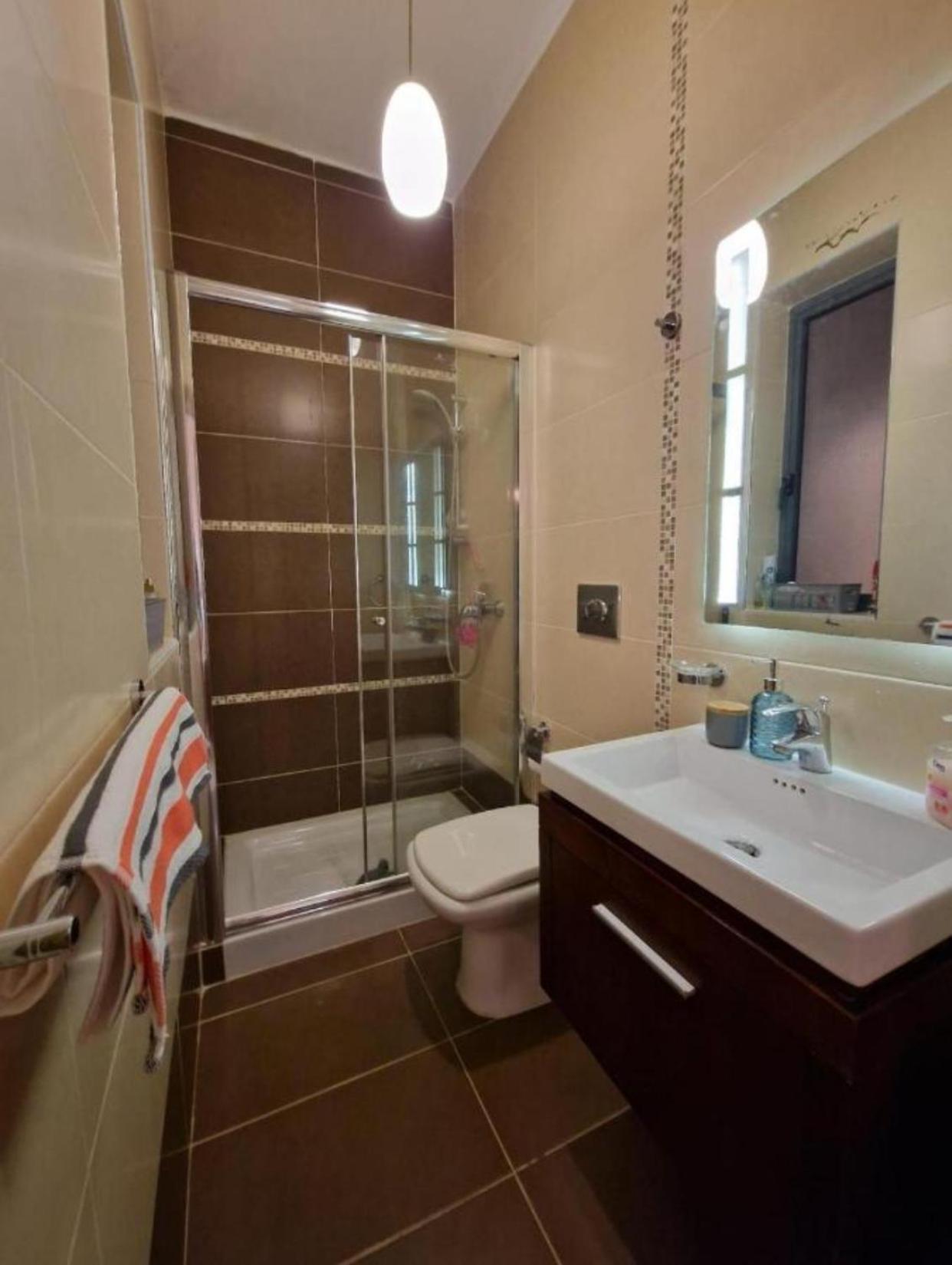 Bugibba Central Modern Apartment 세인트폴스베이 외부 사진