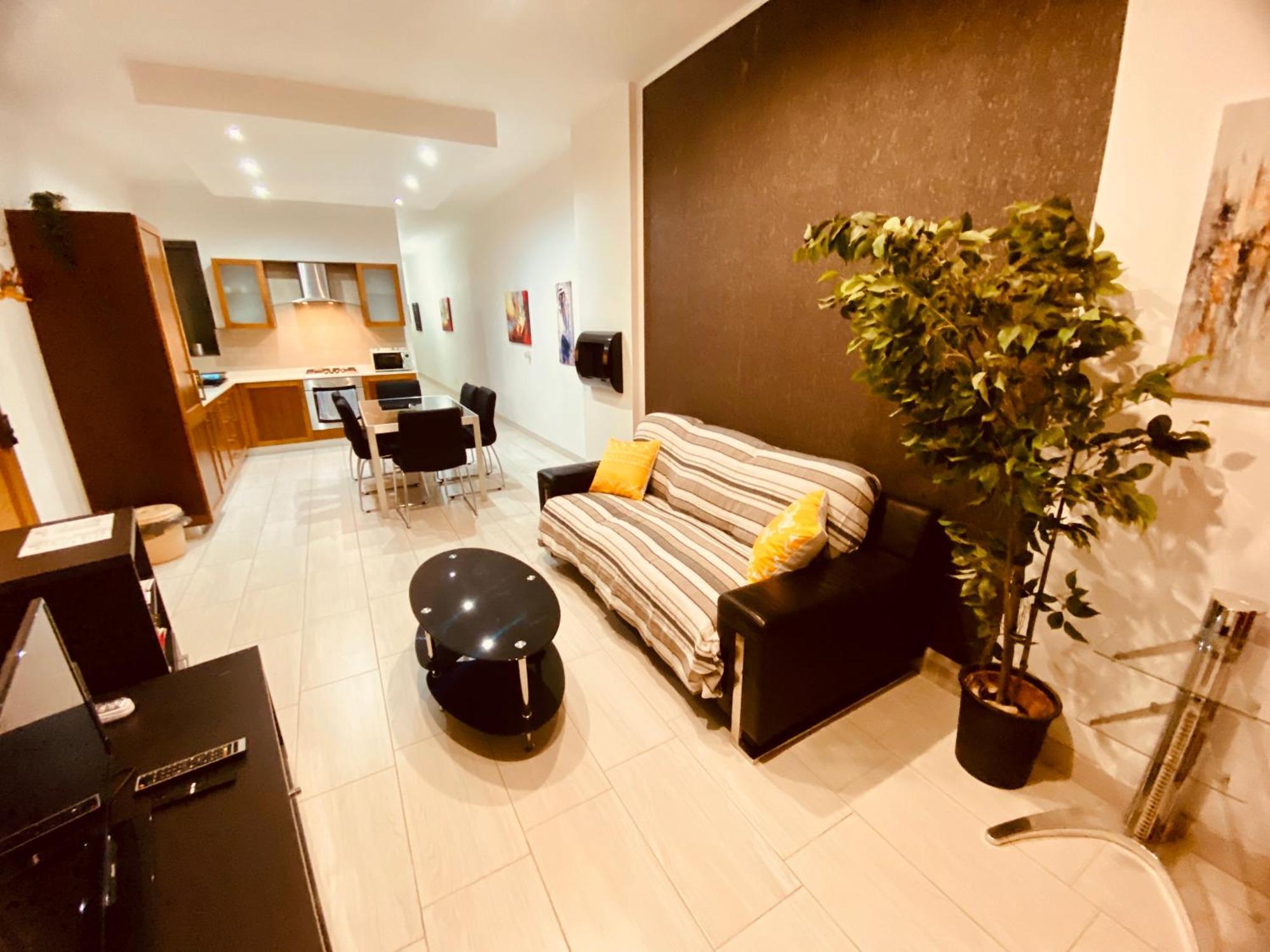 Bugibba Central Modern Apartment 세인트폴스베이 외부 사진